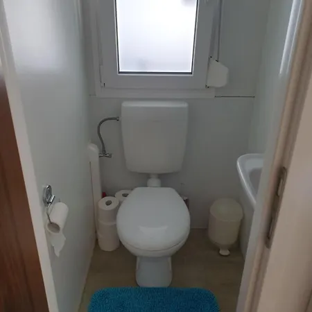 Apartment Apartmanovy Dom Pri Plazi *
