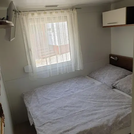 Apartman Apartmanovy Dom Pri Plazi *